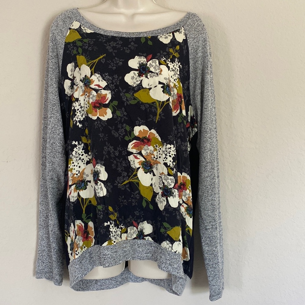 Kut from the Kloth Floral Benter Mixed Material Long Sleeved Top Xl